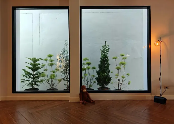 Thonglor 4-story Modern Art Free Wifi Netflix * Bangkok