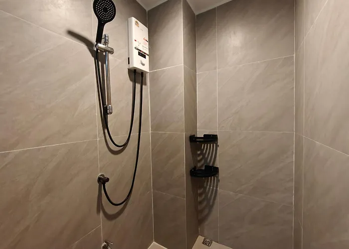 Thonglor 4-story Modern Art Free Wifi Netflix * Bangkok