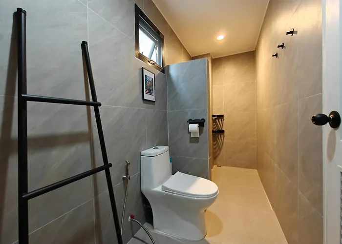 Thonglor 4-story Modern Art Free Wifi Netflix * Bangkok