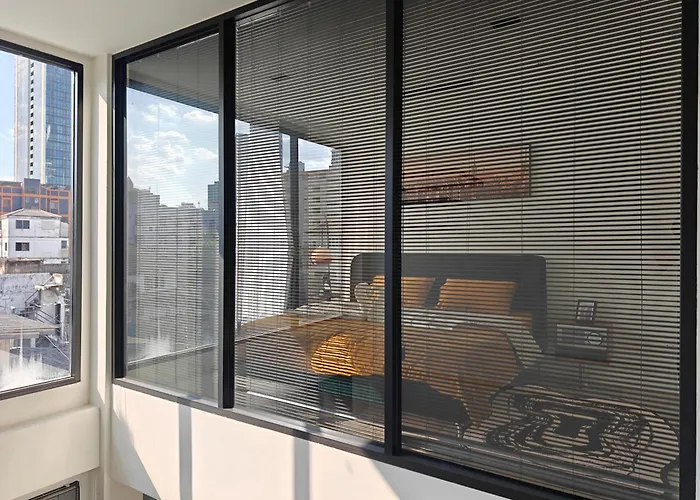 Thonglor 4-story Modern Art Free Wifi Netflix Villa Bangkok