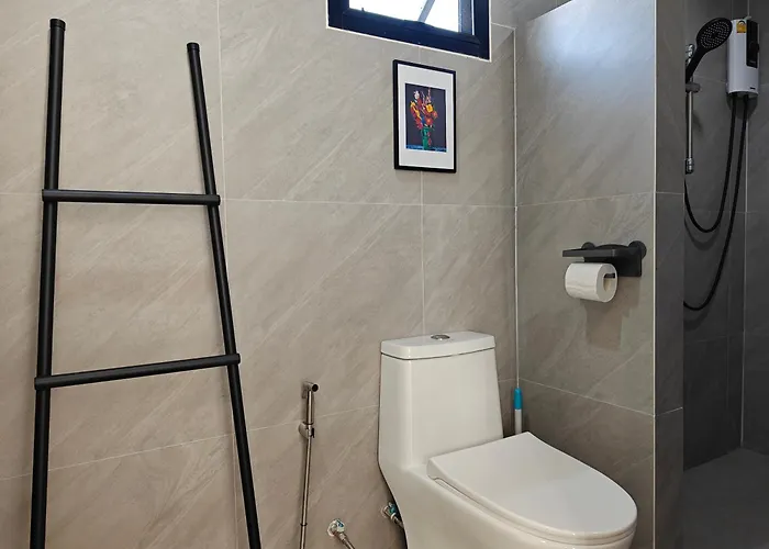 Thonglor 4-story Modern Art Free Wifi Netflix Villa