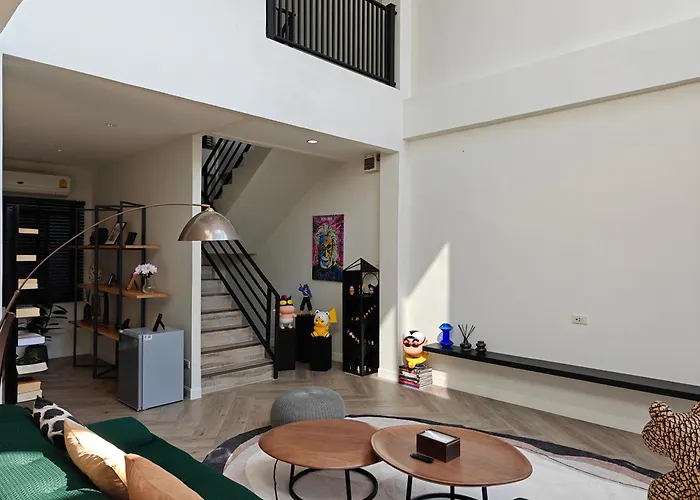 Villa Thonglor 4-story Modern Art Free Wifi Netflix Bangkok