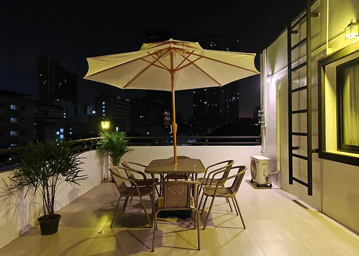 Thonglor 4-story Modern Art Free Wifi Netflix * Bangkok