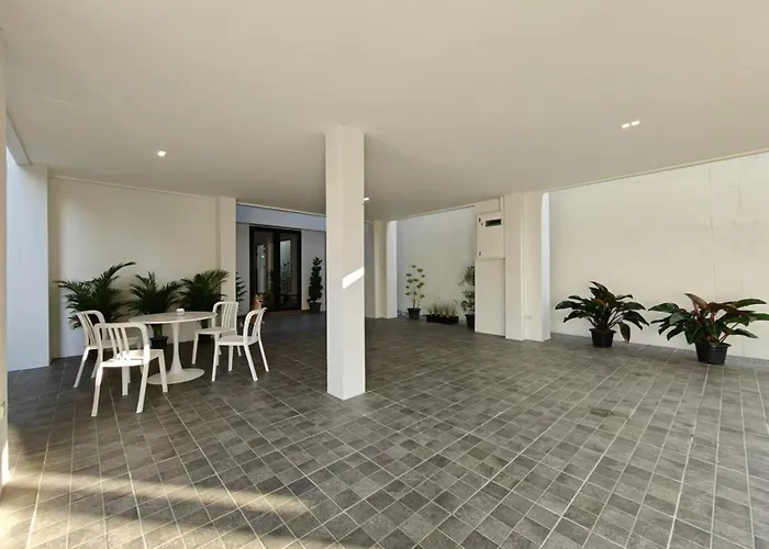 Thonglor 4-story Modern Art Free Wifi Netflix * بانكوك
